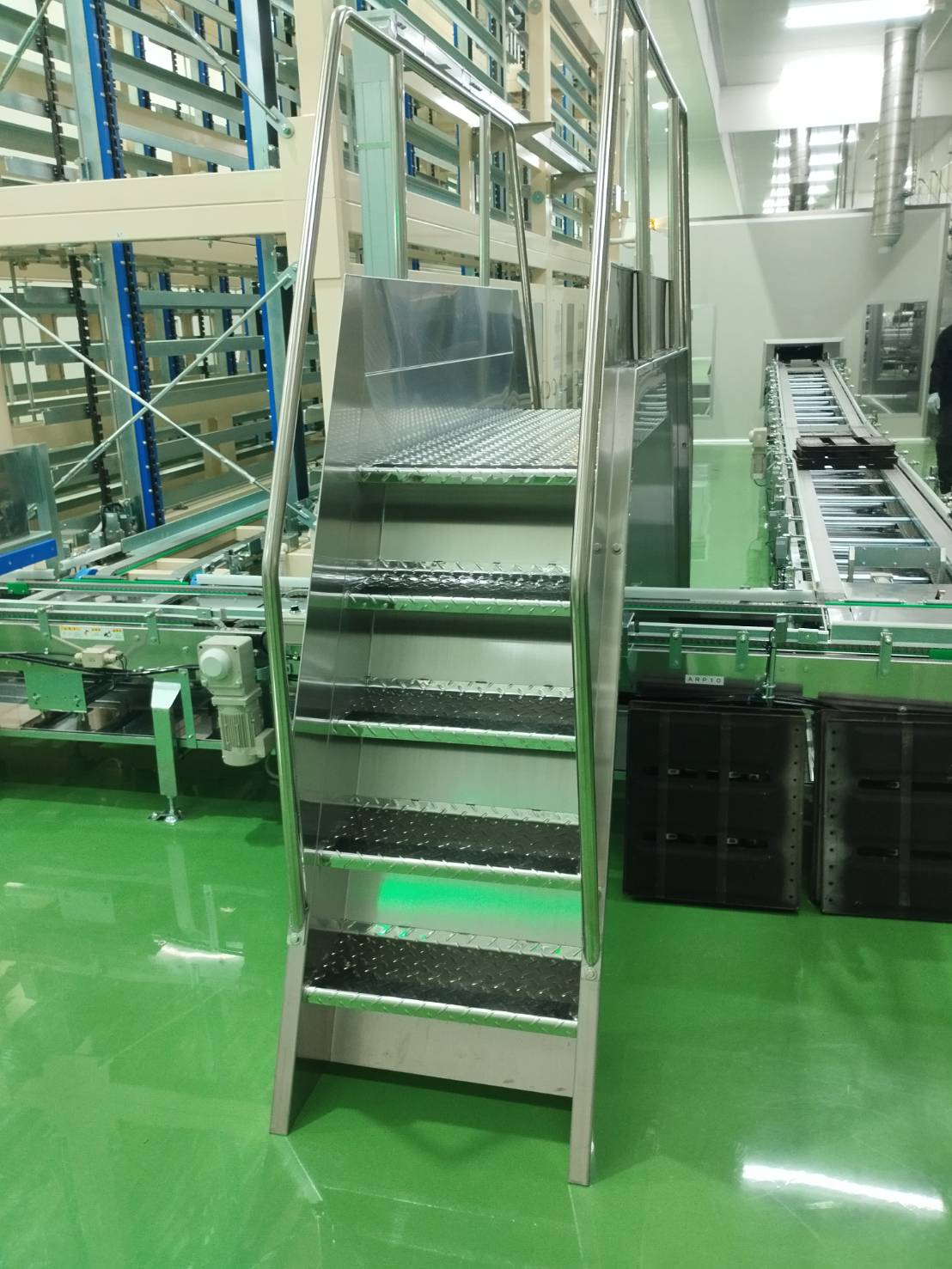 客製化不鏽鋼跨梯