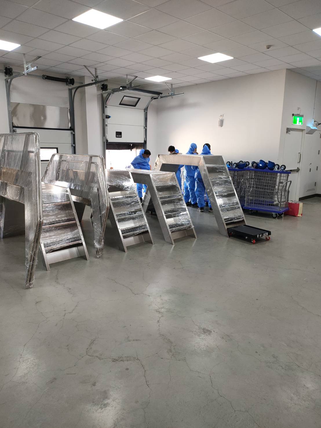 客製化不鏽鋼跨梯